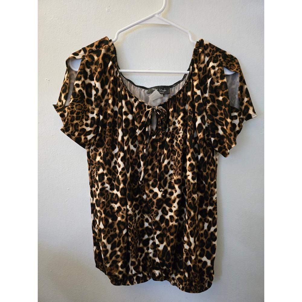 90s vibe Star Vixen Leopard Print Cold Shoulder Bubble Hem Blouse Medium